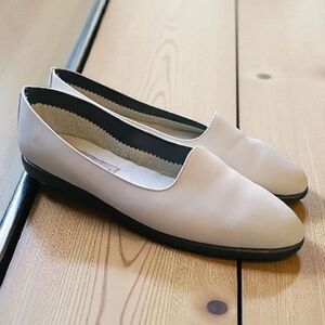 Eddie Bauer Leather Ballet Shoes Loafer Flats White Size 9.5 B Made In Italy New